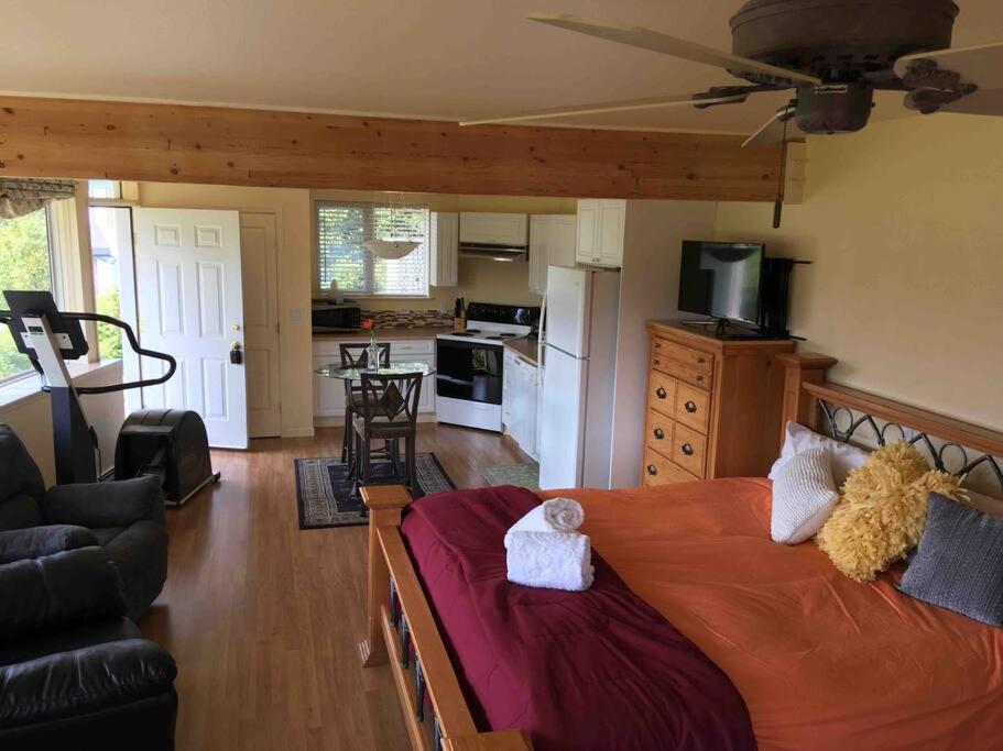 Kelli Creek Cottage - Reduced Price On Tours Τζούνο Δωμάτιο φωτογραφία