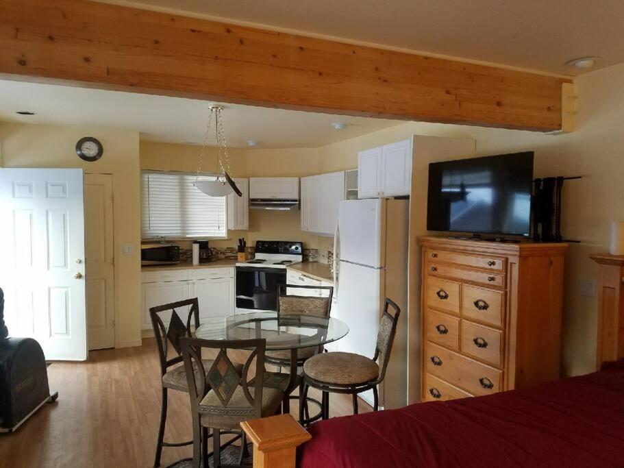 Kelli Creek Cottage - Reduced Price On Tours Τζούνο Δωμάτιο φωτογραφία